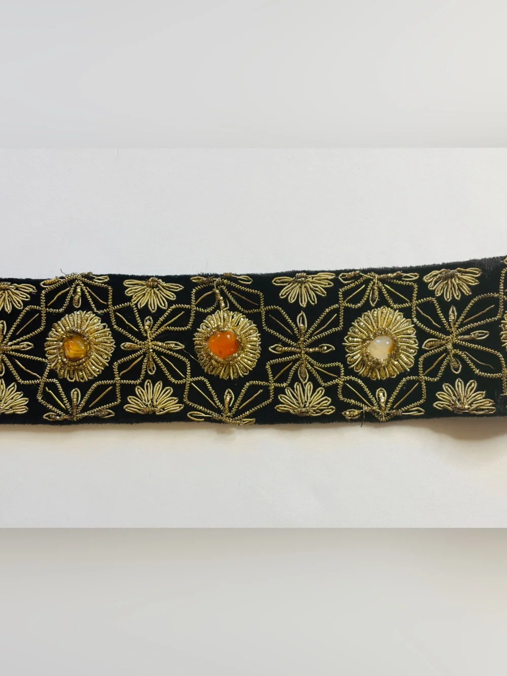 Rare VTG 70s Velvet Zardozi Cinch Belt ✨ Agate Stones & Gold Embroidery